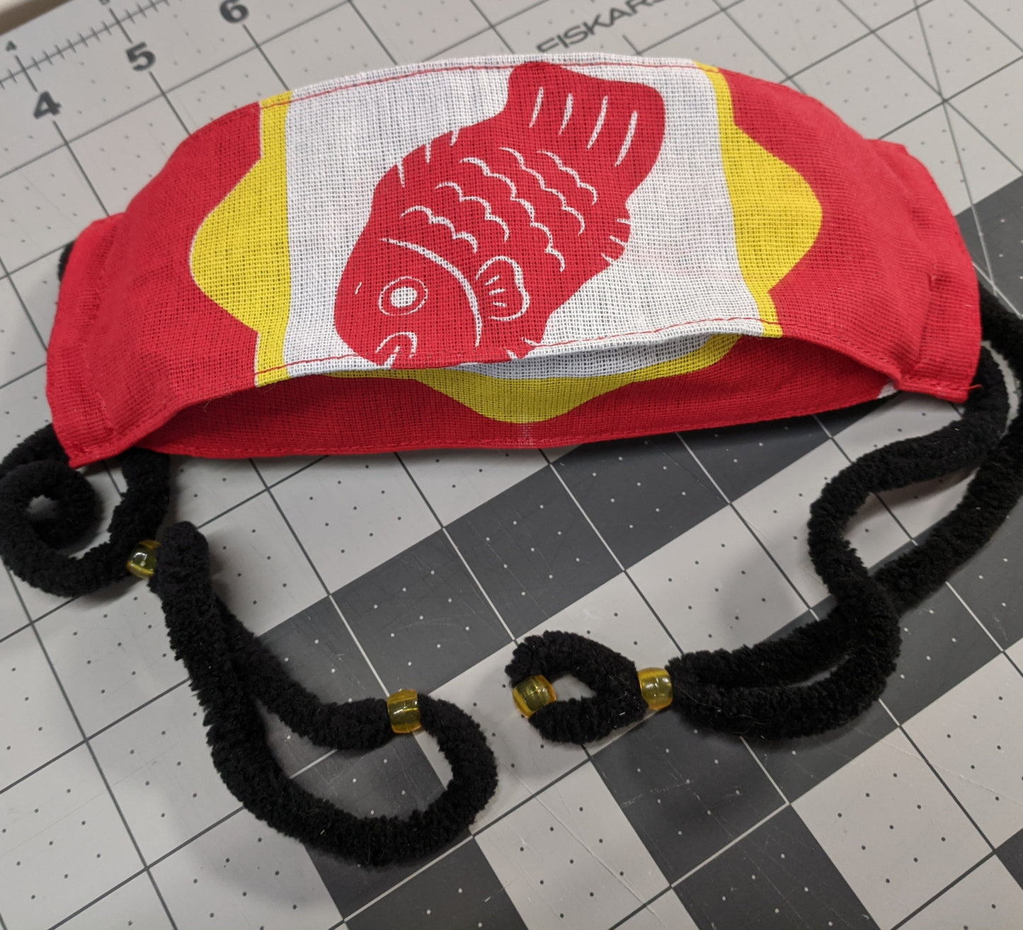 fish red small