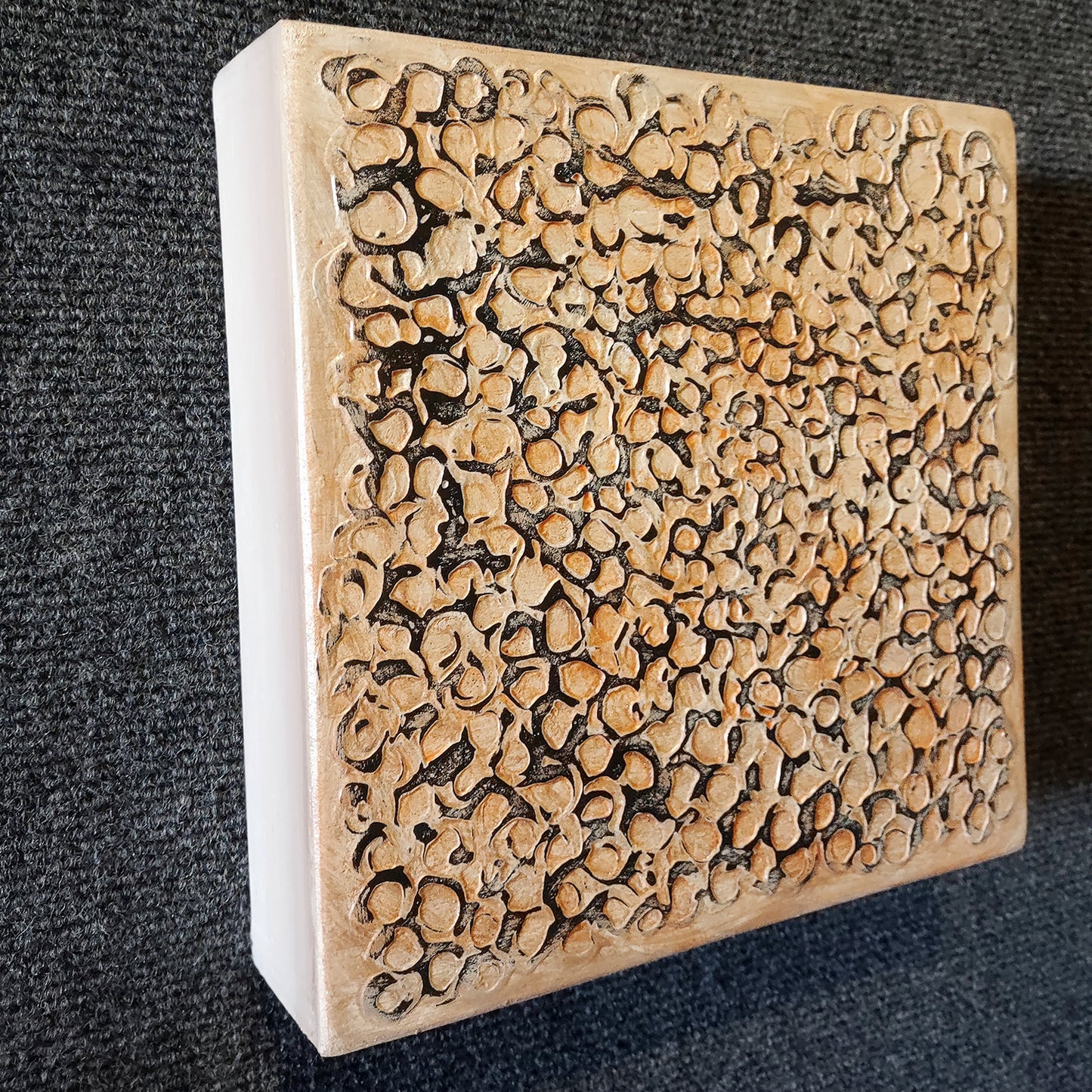Texture 9x9 Gold